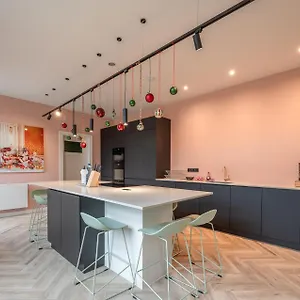 Villa Cezar - Big House At The Center Of - Free Parking, Bruges