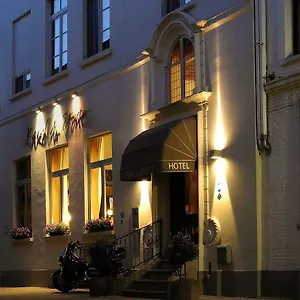2* Hotel Karel De Stoute